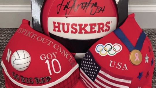 Businesses provide uplifting support in honor of Tunink, Hart