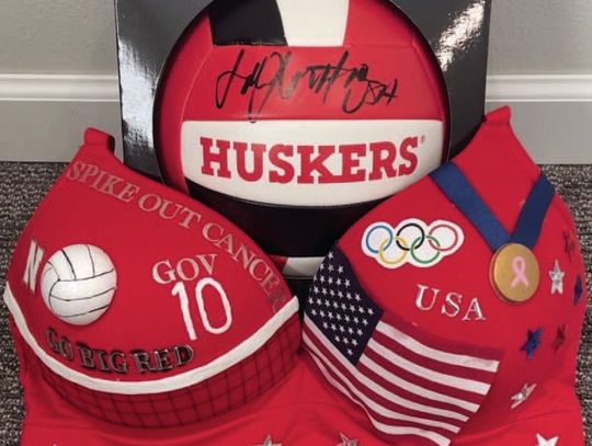 Businesses provide uplifting support in honor of Tunink, Hart