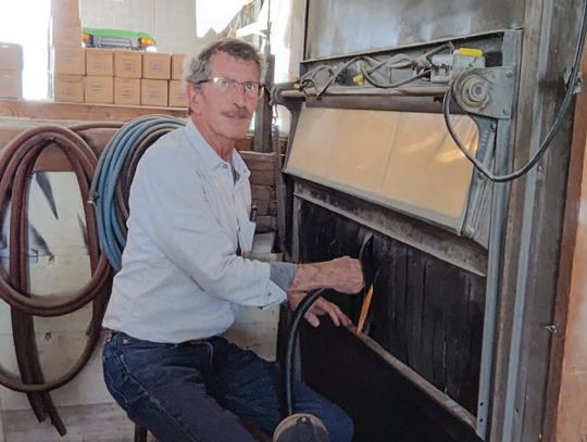 Dale Powers retires after 49 years at Plainview Monument