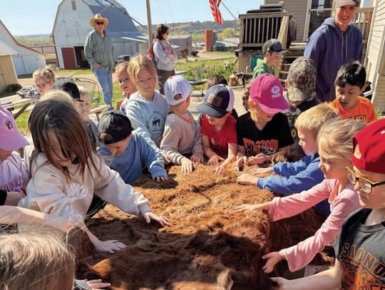 Elementary students visit Kreycik Ranch and Niobrara State Park