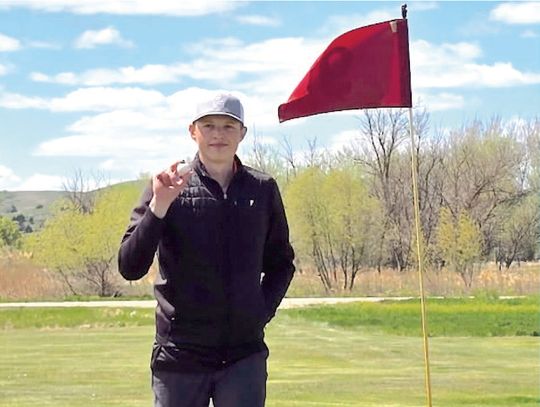 Gubbels hits hole-in-one at Niobrara golf meet