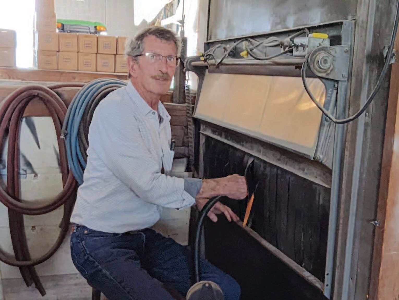 Dale Powers retires after 49 years at Plainview Monument