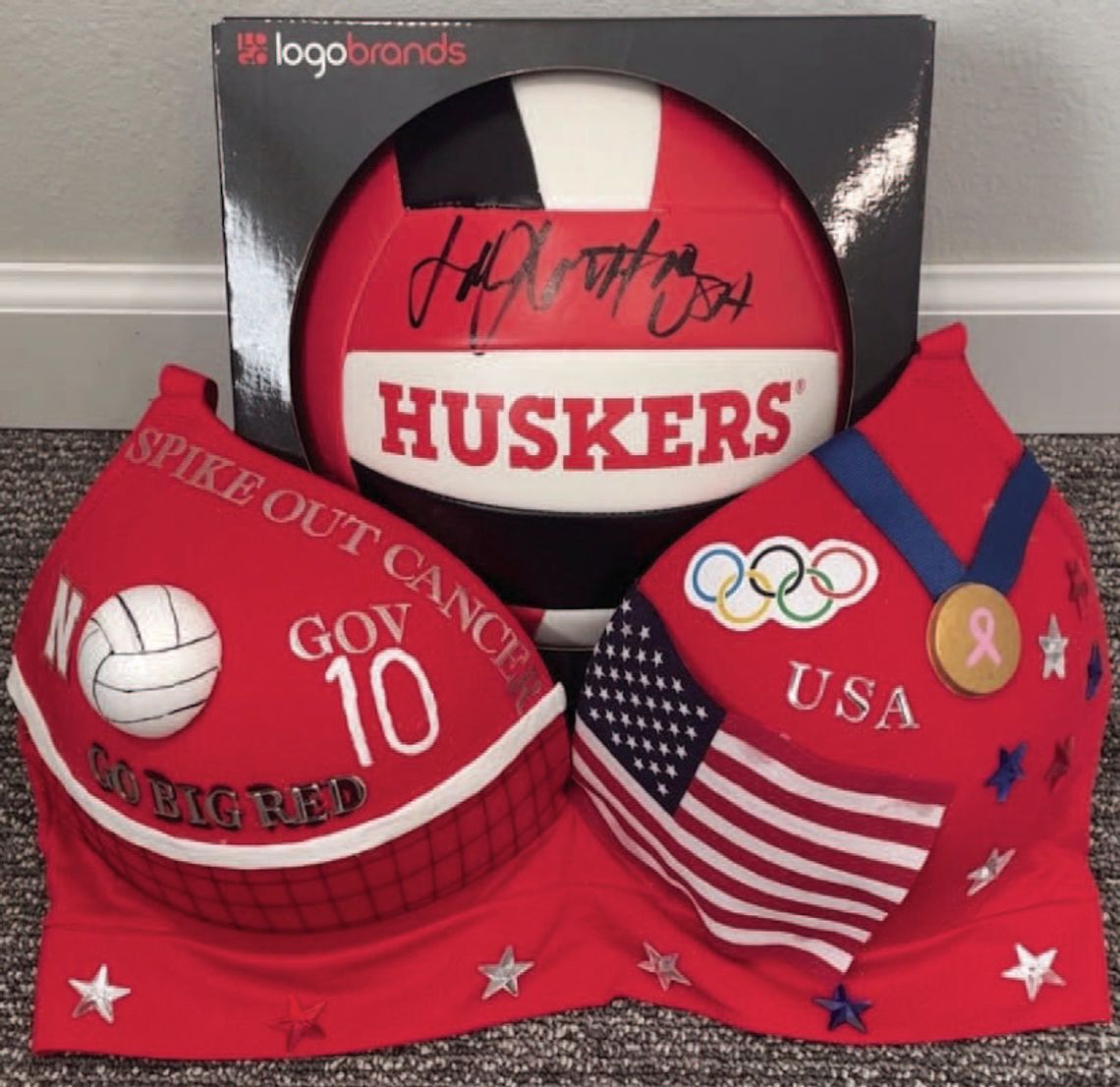 Businesses provide uplifting support in honor of Tunink, Hart Businesses provide uplifting support in honor of Tunink, Hart