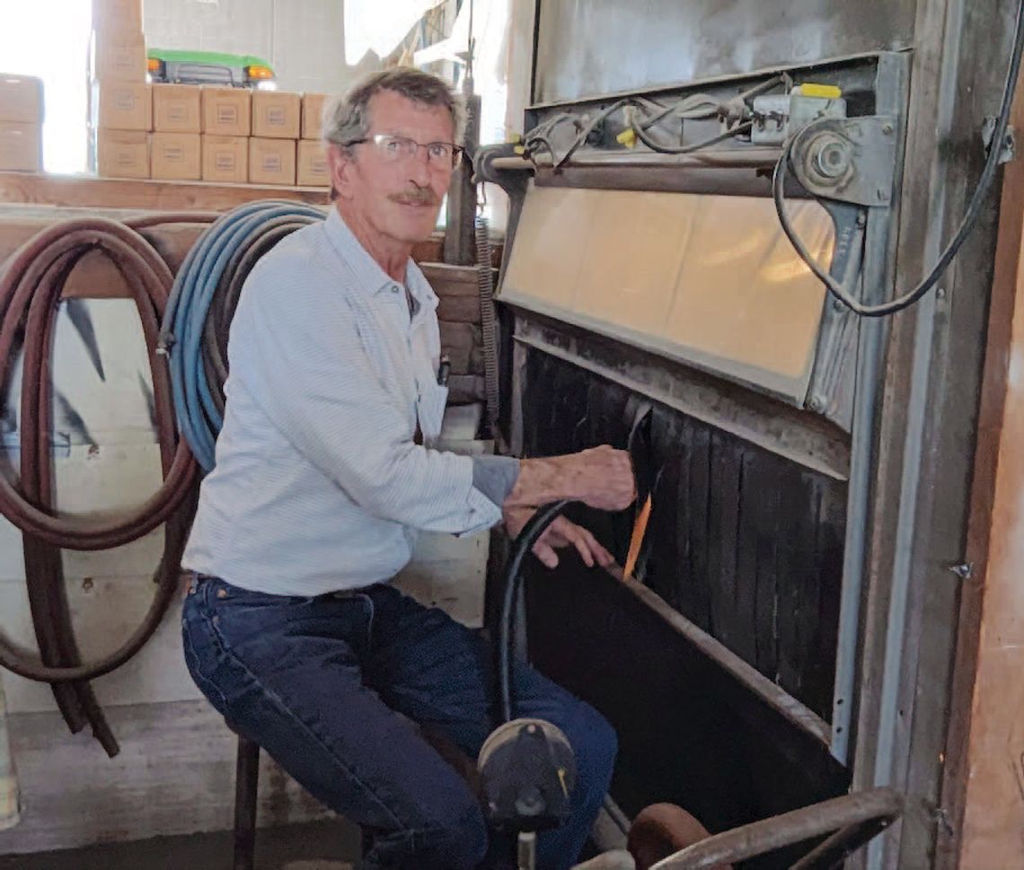 Dale Powers retires after 49 years at Plainview Monument